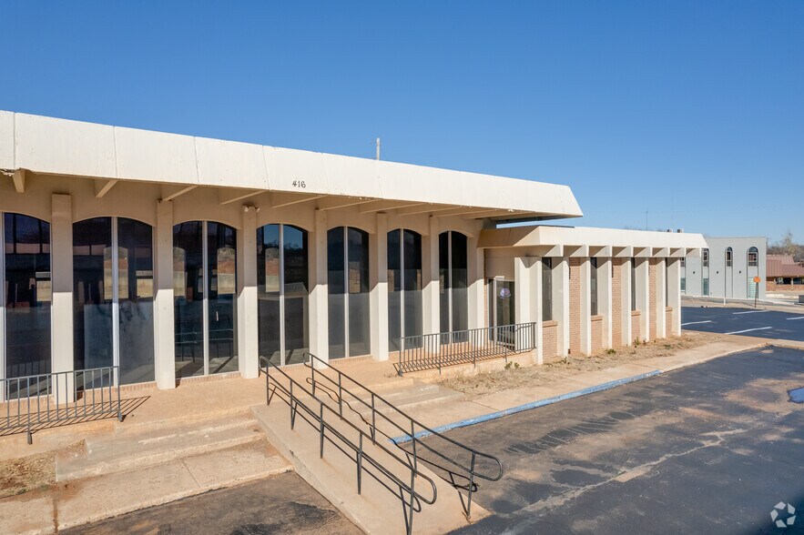 More Photos Of 416 NE 46th St, Oklahoma City Office For Lease