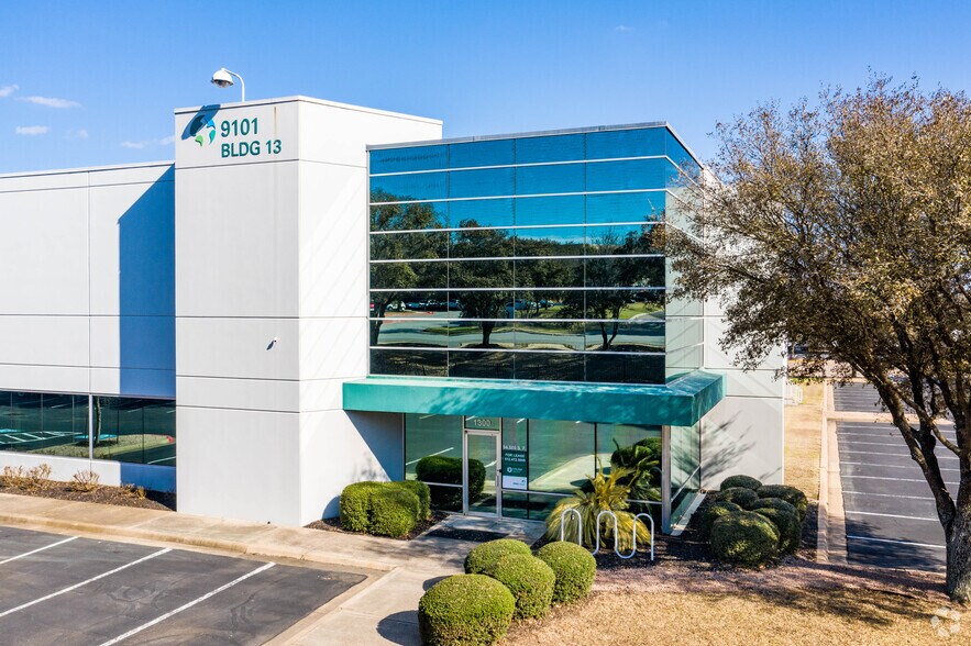 More Photos Of 8606-9101 Wall St, Austin Unknown For Lease