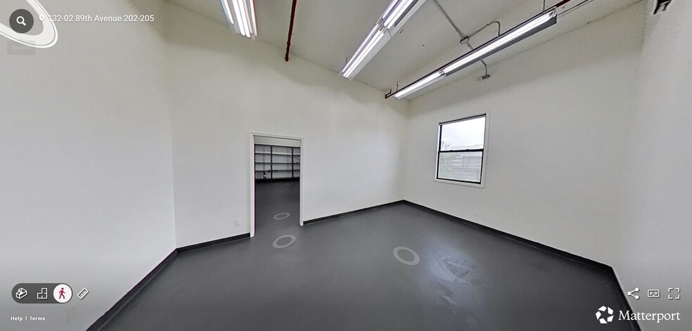More Photos Of 13202 89th Ave, Richmond Hill Manufacturing For Lease