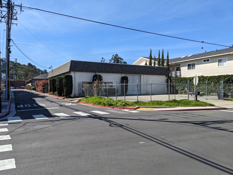 Primary Photo Of 1260 Elmer St, Belmont Warehouse For Lease