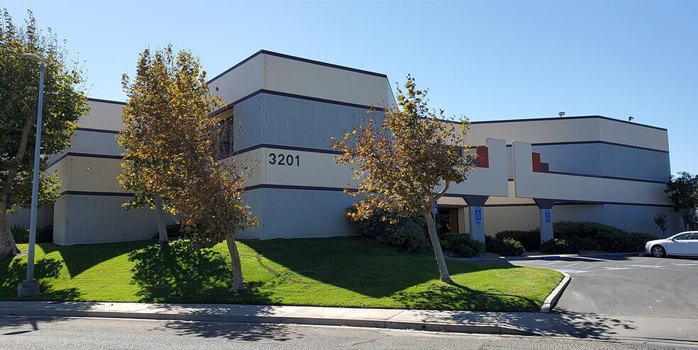 Primary Photo Of 3201 Airpark Dr, Santa Maria Office For Lease
