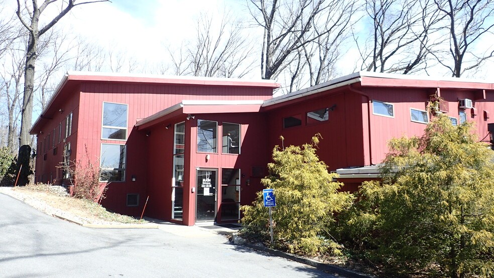 More Photos Of 3005 Brodhead Rd, Bethlehem Office For Sale