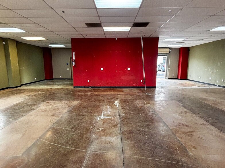 More Photos Of 79440 Highway 111, La Quinta General Retail For Lease