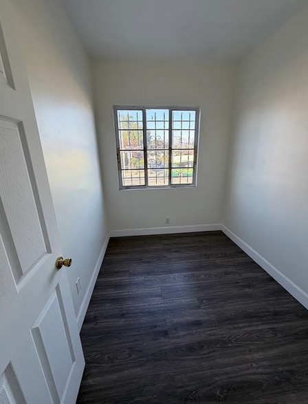 More Photos Of 3954 City Terrace Dr, Los Angeles Loft Creative Space For Lease