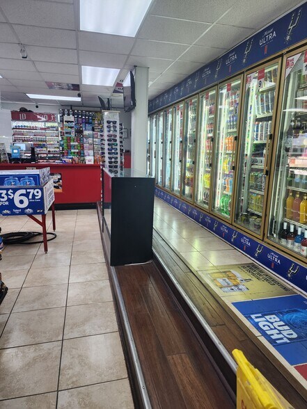 More Photos Of 1503-1507 S Gevers St, San Antonio Storefront Retail Residential For Sale