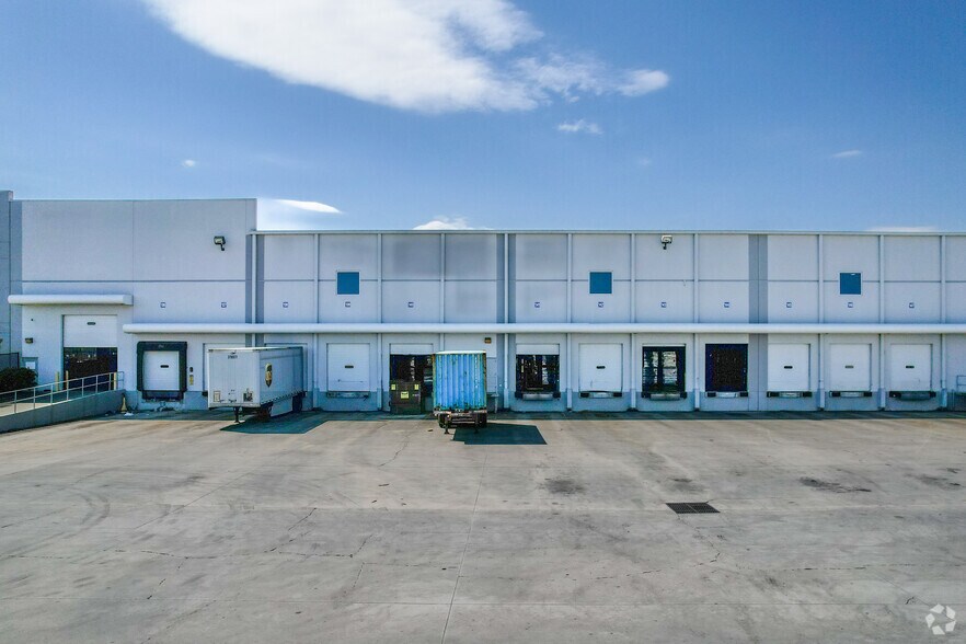 More Photos Of 1024 S.H. Morgan Pky, Pooler Distribution For Lease