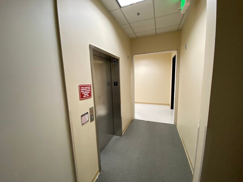 More Photos Of 18705 Madrone Pky, Morgan Hill Research And Development For Lease