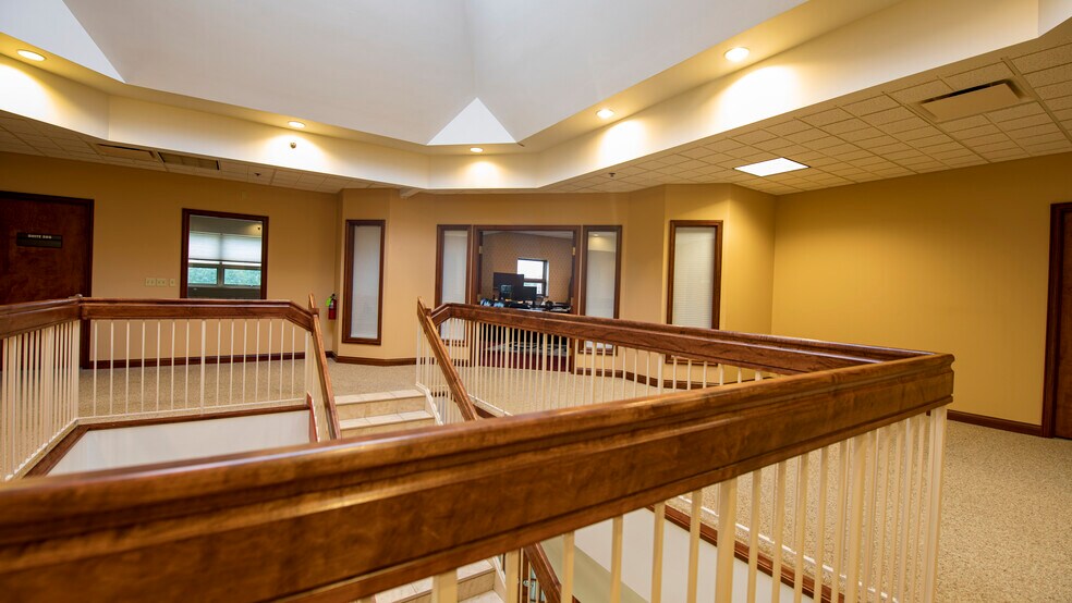 More Photos Of 2888 Nationwide Pky, Brunswick Light Manufacturing For Lease