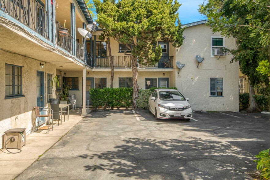 More Photos Of 1150 Masselin Ave, Los Angeles Apartments For Sale
