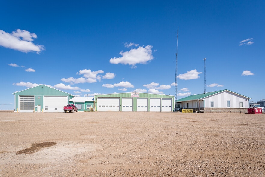 More Photos Of 310 Williams Industrial Dr, Neilburg Industrial For Sale