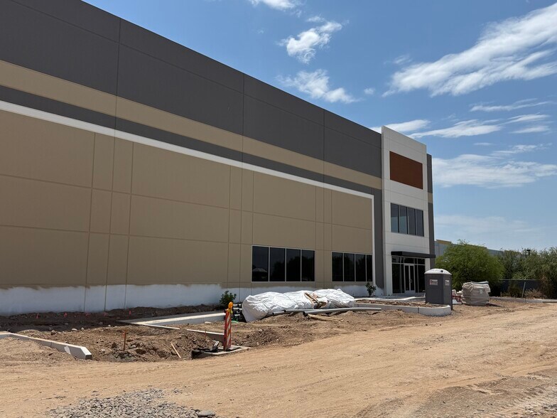 More Photos Of 23777 N 3rd Ave, Phoenix Unknown For Lease