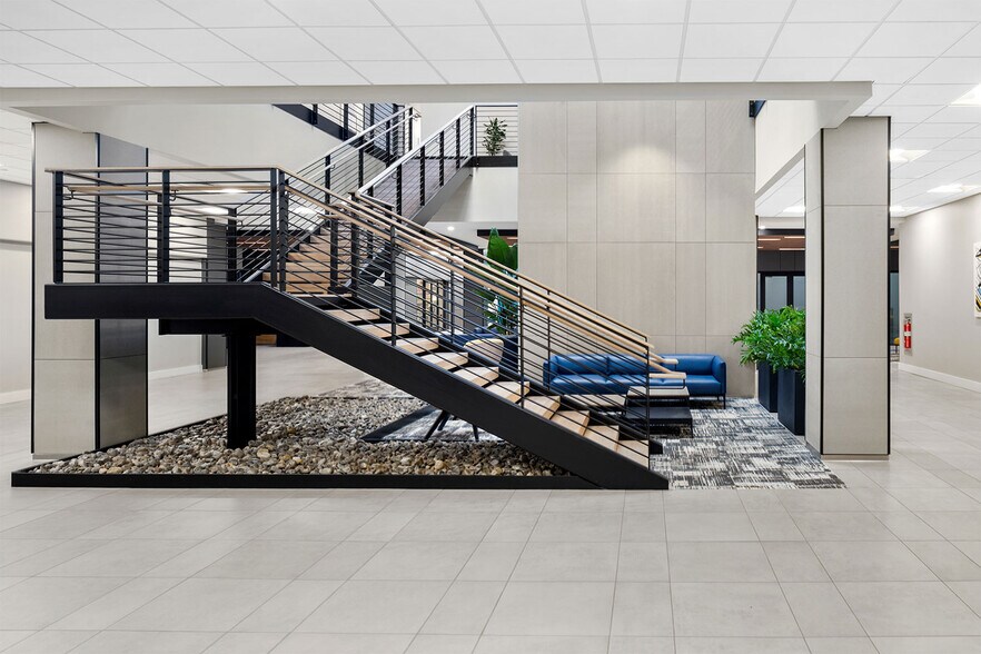 More Photos Of 3 W Broad St, Bethlehem Office For Lease