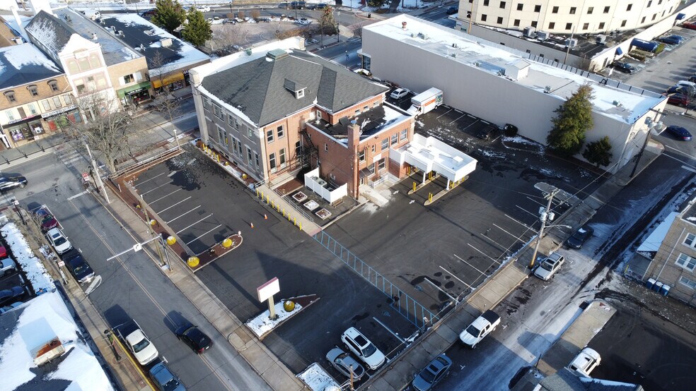 More Photos Of 210 W Main St, Lansdale Bank For Lease