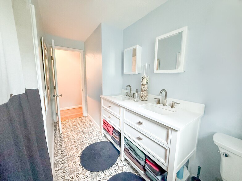 More Photos Of Bay Road, North Easton Specialty For Sale