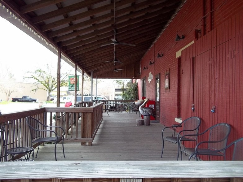 More Photos Of 1808 Front St, Slidell Office For Lease