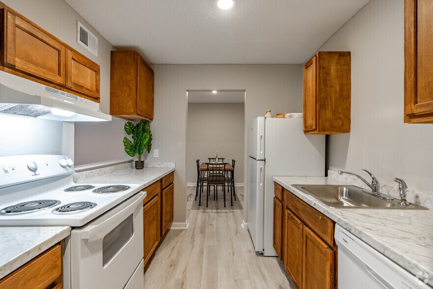 More Photos Of 5000 Summertree Dr, North Little Rock Apartments For Sale