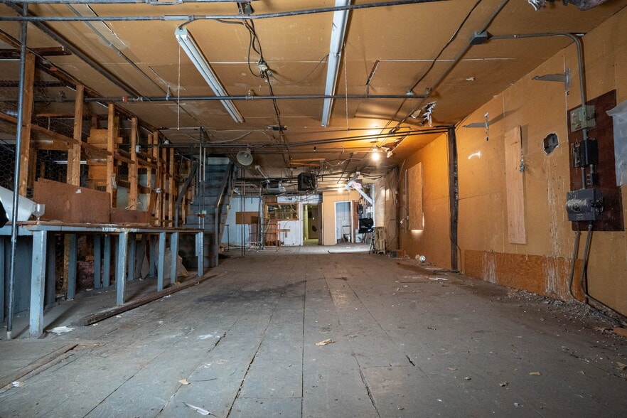 More Photos Of 82 S Main St, Concord Freestanding For Sale