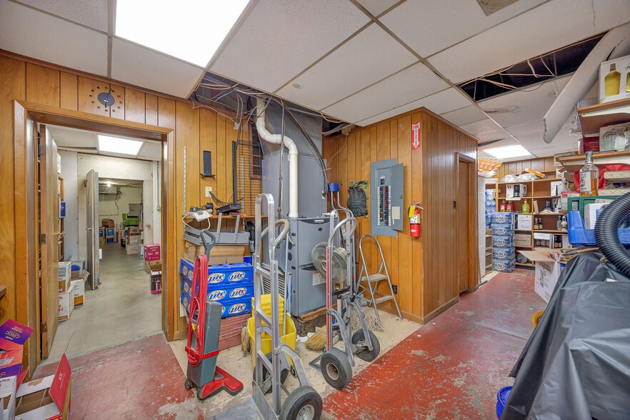 More Photos Of 100 S Brookville Pike, West College Corner Freestanding For Sale