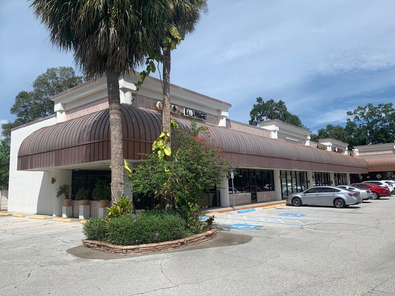 More Photos Of 910-924 N Mcmullen Booth Rd, Clearwater Unknown For Lease
