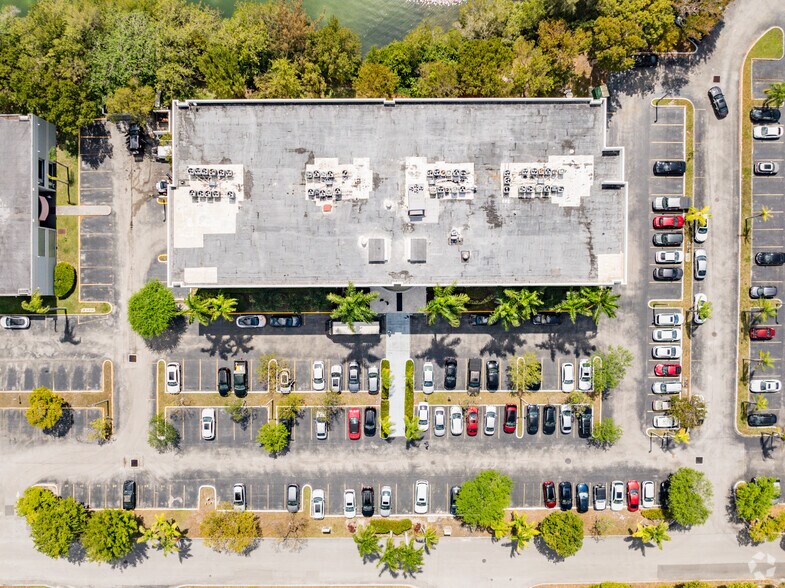 More Photos Of 4960 SW 72nd Ave, Miami Medical For Lease