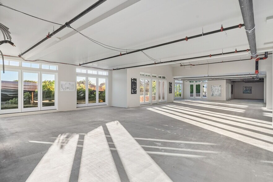 More Photos Of 1363-1373 Coast Hwy, Laguna Beach Storefront Retail Office For Sale