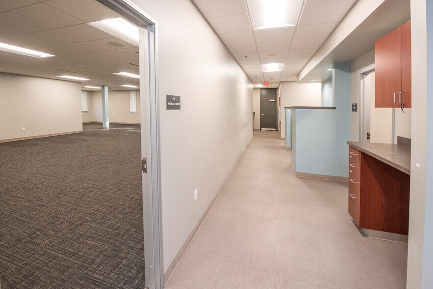 More Photos Of 4361 Boniface Pky, Anchorage Healthcare For Sale