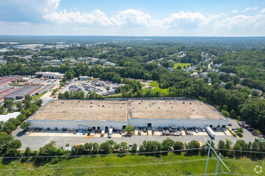 More Photos Of 9590 Lynn Buff Ct, Laurel Showroom For Lease