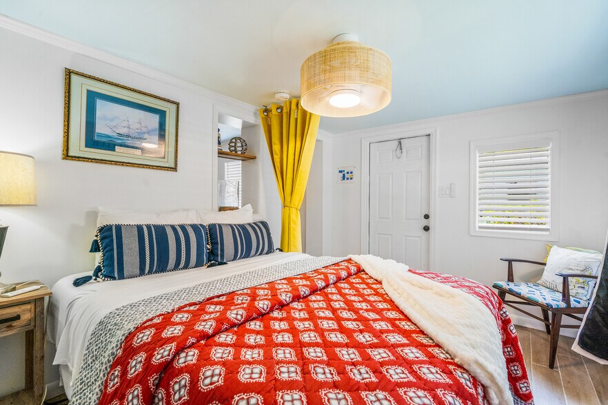 More Photos Of 11450 S Indian River Dr, Sebastian Hotel For Sale