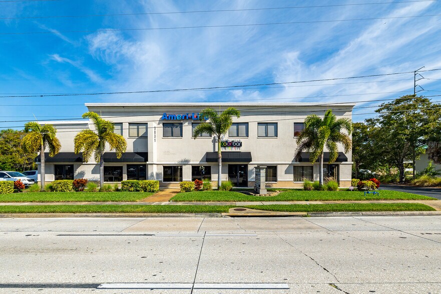 More Photos Of 3831 Tyrone Blvd N, Saint Petersburg Office For Lease