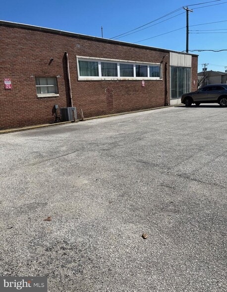 More Photos Of 22 W Vine St, Millville Office For Sale