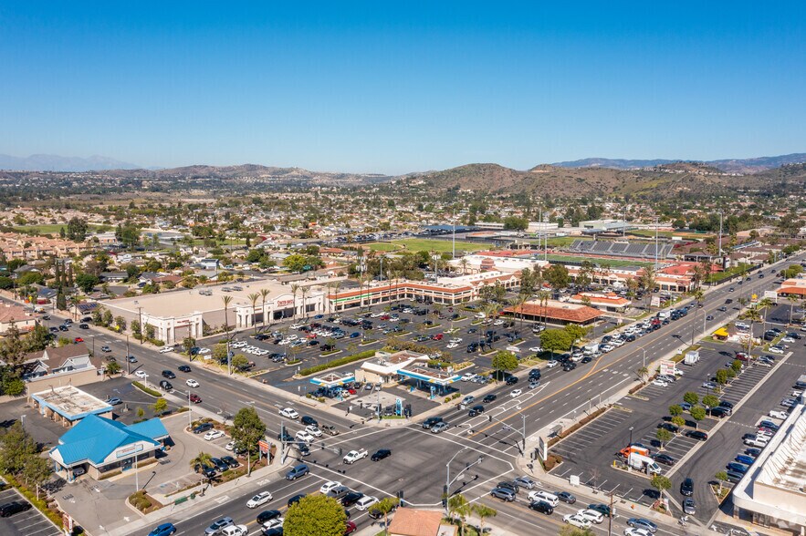 More Photos Of 3501-3425 E Chapman Ave, Orange Unknown For Lease