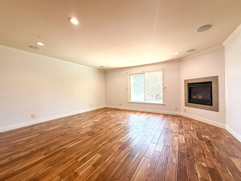 More Photos Of 1257 Magnolia St, San Carlos Land For Sale