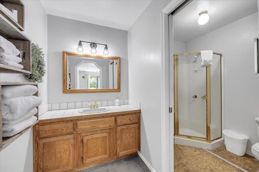 More Photos Of 22732 Middle Camp rd, Sonora Hotel For Sale