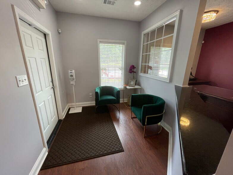 More Photos Of 101 Devant St, Fayetteville Office For Sale
