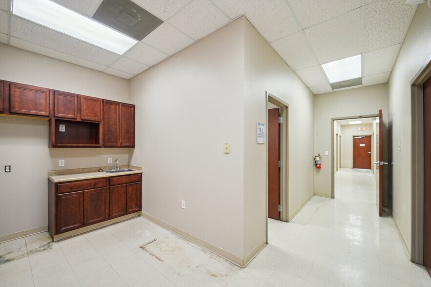 More Photos Of 70340 LA-21, Covington General Retail For Lease