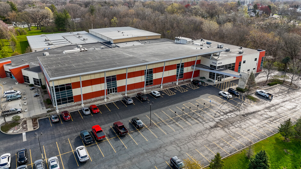 Primary Photo Of 300 Walnut St, Peru Health Club For Lease