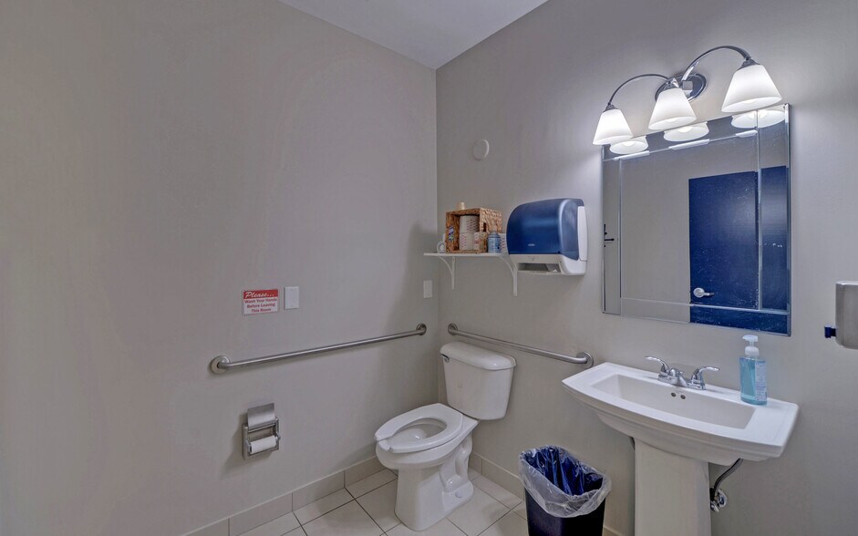 More Photos Of 4295 Brogdon Exchange, Suwanee Warehouse For Sale