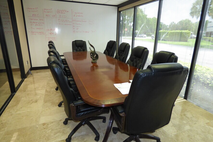 More Photos Of 3333 W Commercial Blvd, Fort Lauderdale Medical For Sale