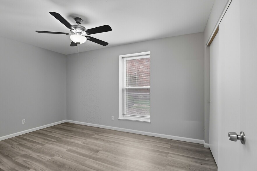 More Photos Of 11542-11556 Concord Village Ave, Saint Louis Apartments For Sale