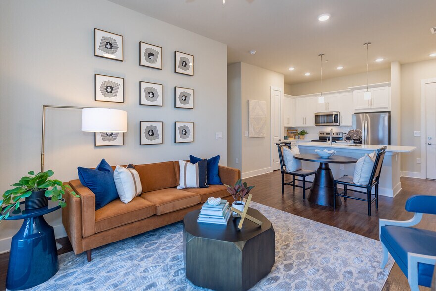 More Photos Of 2200 Carl D Silver Pky, Fredericksburg Apartments For Lease