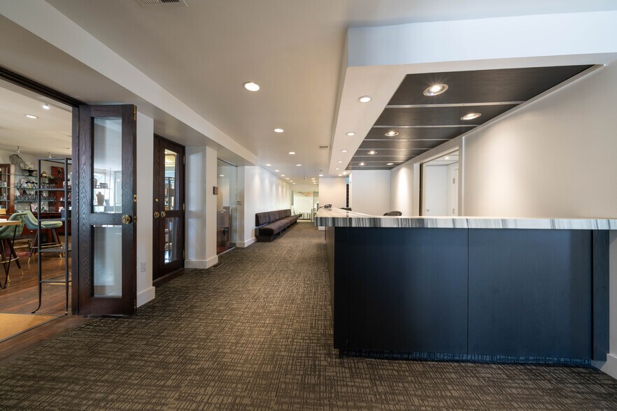 More Photos Of 31409 Southfield Rd, Beverly Hills Freestanding For Sale