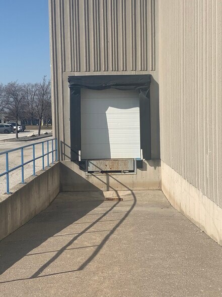 More Photos Of 4525 Rhodes Dr, Windsor Light Distribution For Lease