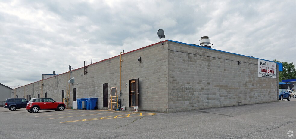 More Photos Of 660 Atherley Rd, Orillia Storefront For Lease