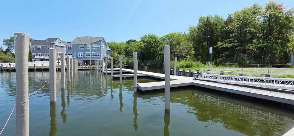 More Photos Of 41 Pennsylvania Ave, Waretown Marina For Sale