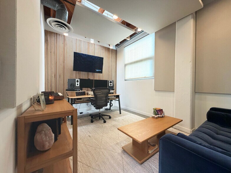 More Photos Of 4223 Glencoe Ave, Marina Del Rey Loft Creative Space For Lease