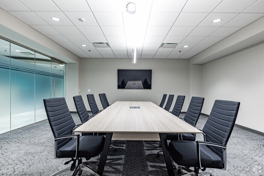 More Photos Of 2300 Discovery Dr, Orlando Office For Lease