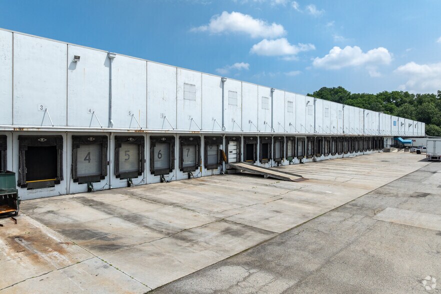 More Photos Of 3030 Waterview Ave, Baltimore Distribution For Lease