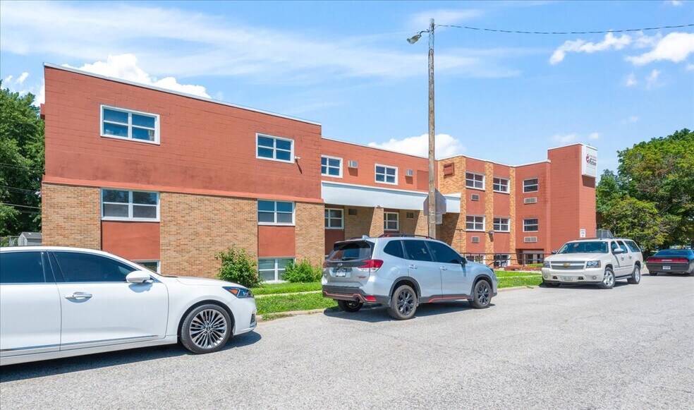 Primary Photo Of 2406 Fowler Ave, Omaha Office For Sale