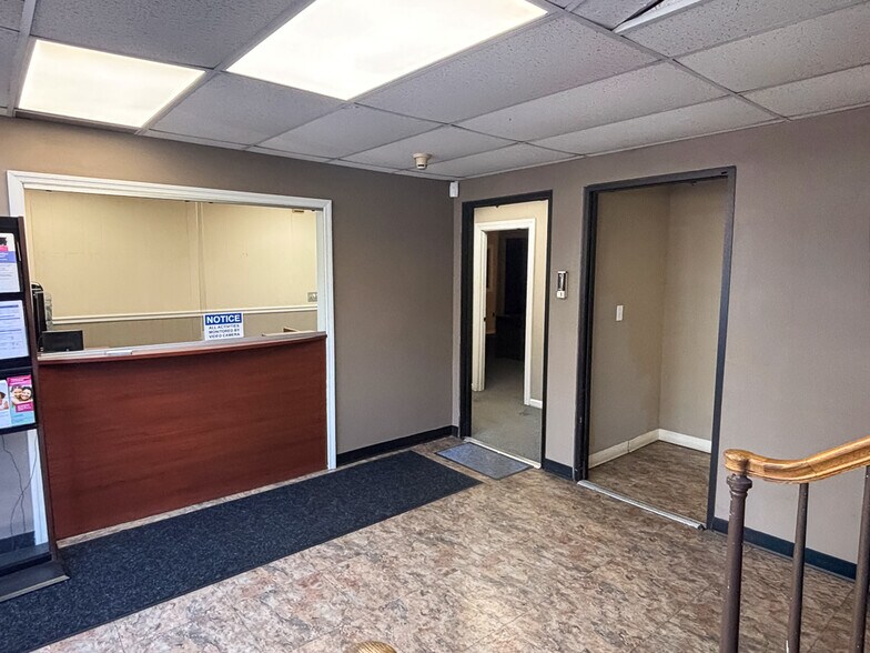 More Photos Of 6549 Fain St, Charleston Warehouse For Lease