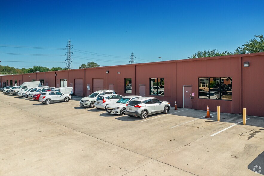 More Photos Of 12450 Network Blvd, San Antonio Unknown For Lease